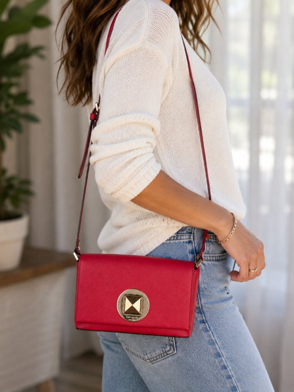 Kate Spade Red Saffiano Leather Crossbody Bag with Gold Turnlock EUC
